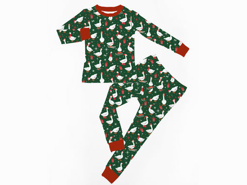 Pre order Merry Goosemas Long sleeve top/pant Pajama set